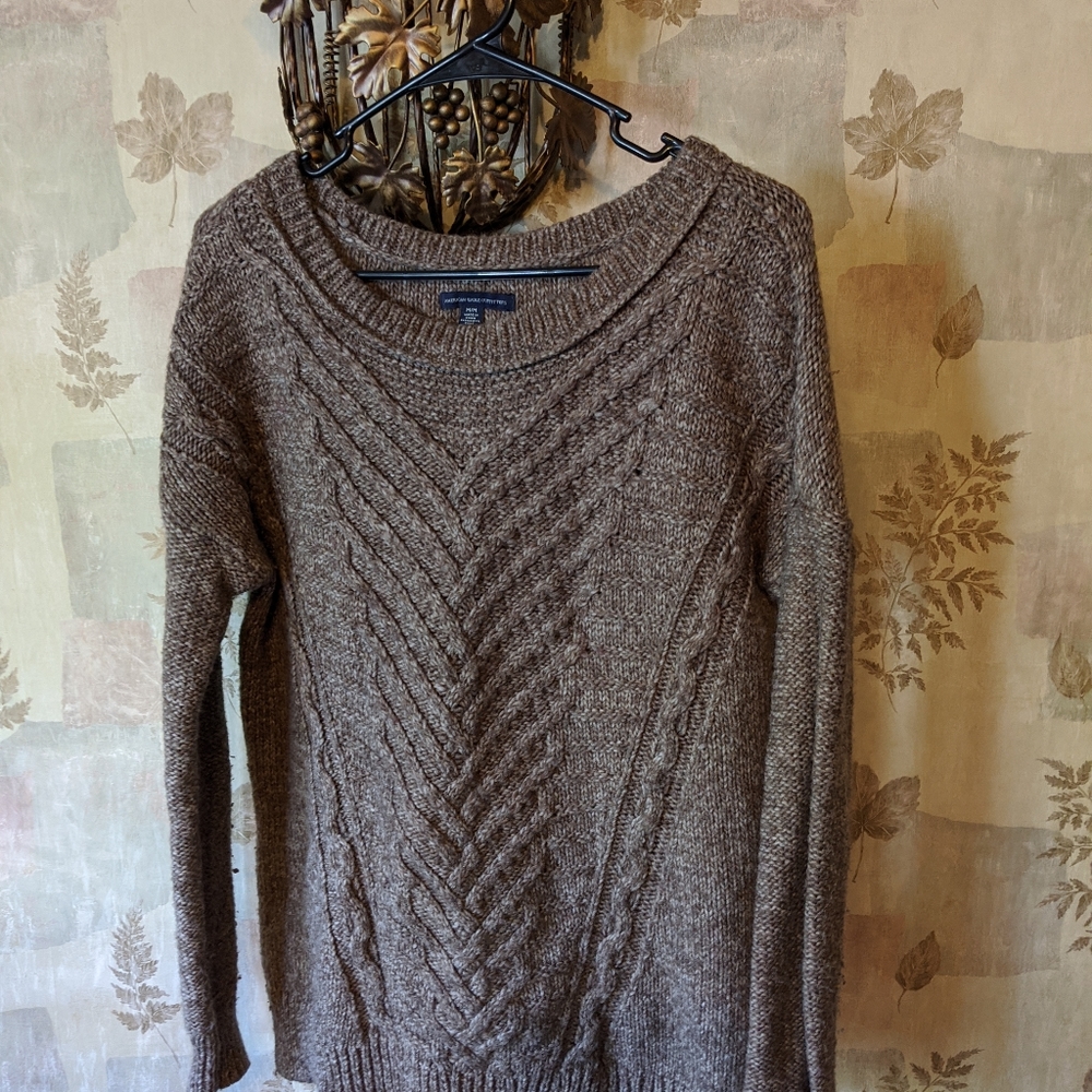 American Eagle brown cableknit sweater